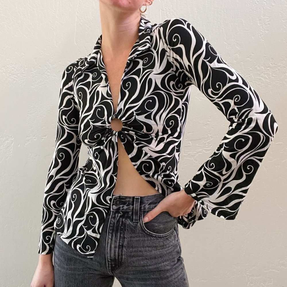 Vintage Y2K Forever 21 Abstract Swirl Printed Open Front Long Sleeve Top - Picture 4 of 6
